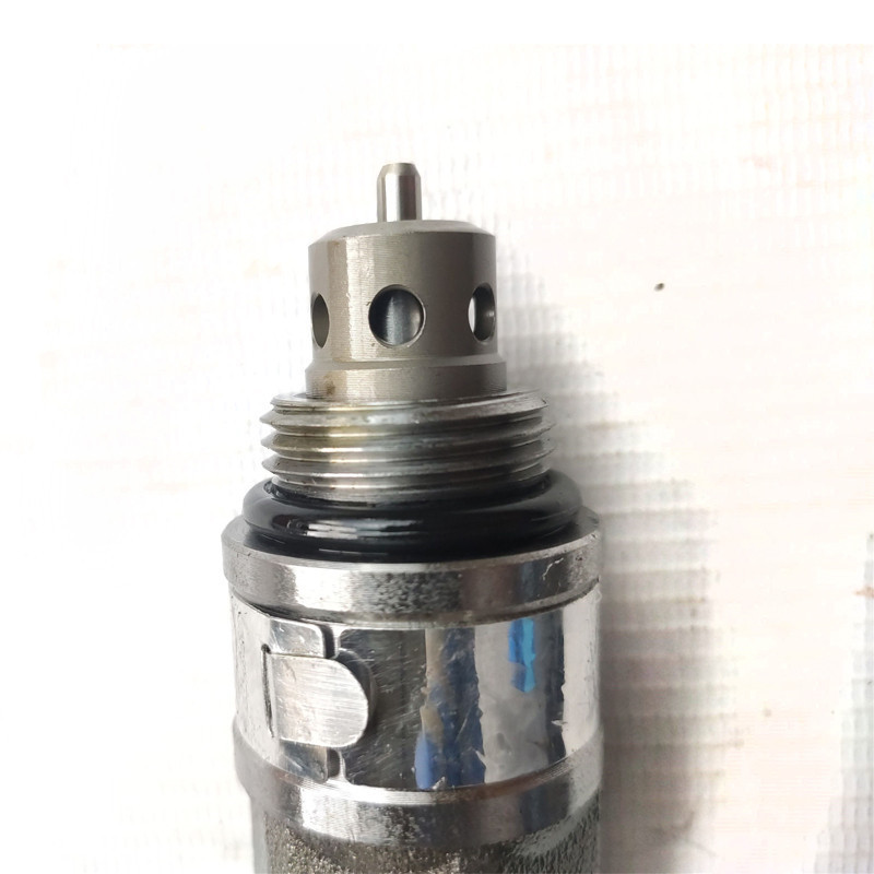 Excavator Hydraulic Control Valve 2111B-40184 HM-E10015 KZ000752 For E200B DH225-7 EX200-5 SH240-5 ZAX230